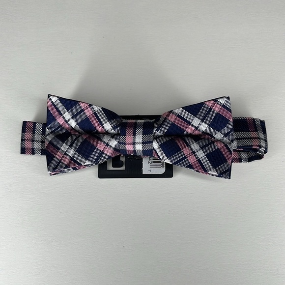 Plaid Nordstrom Kids Bow Tie in 100% Silk - Picture 4 of 7